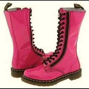 SOLD!!! Doc Martens Pink Patent Leather Boots 9733 w/2 zippers. Size:US size 7.5
